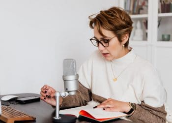 How Audiobooks Benefit Your Reading Experience