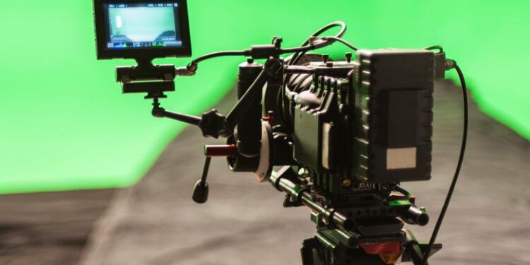 Find out why you need to pursue media course? Read here