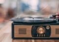 How to Use a Record Player
