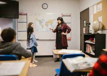 Get Your TEFL/TESOL Certificate Now and Teach Abroad