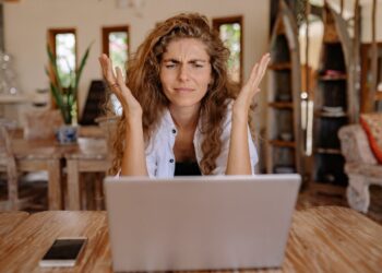 How much does it cost to develop a mobile game?