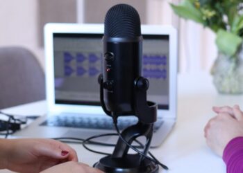 How to Start a Podcast the Right Way: A Simple Guide