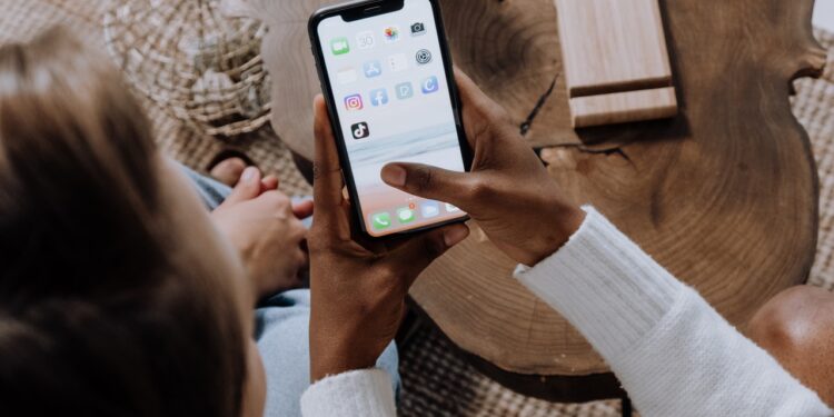 Buy Instagram Followers Using vastlikes