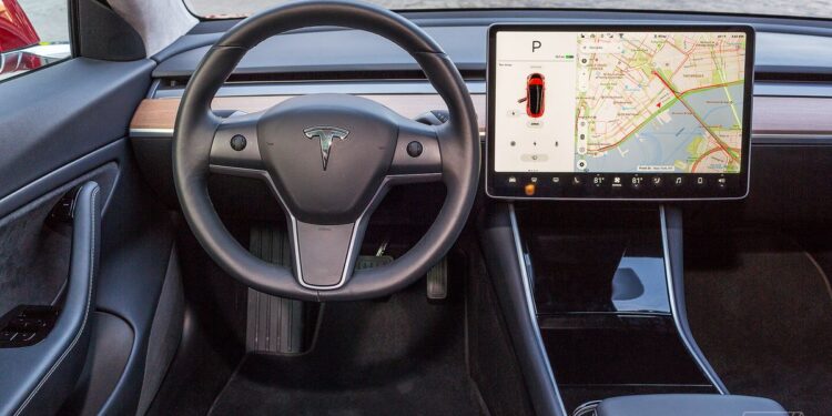 Tesla Has Issued a Telling New Software Recall 