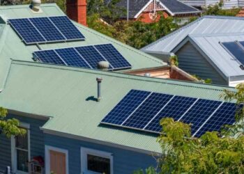 Is it Worth Residential Solar and Wind Systems