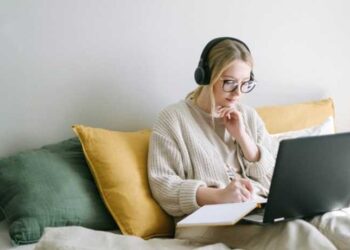 7 Best Work from Home Tools for Your Remote Team