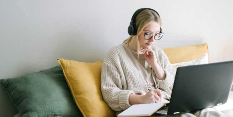 7 Best Work from Home Tools for Your Remote Team
