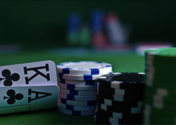 Five Things You Should Know Before Playing Online Poker