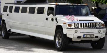 What to look for in wedding transportation and Limousine